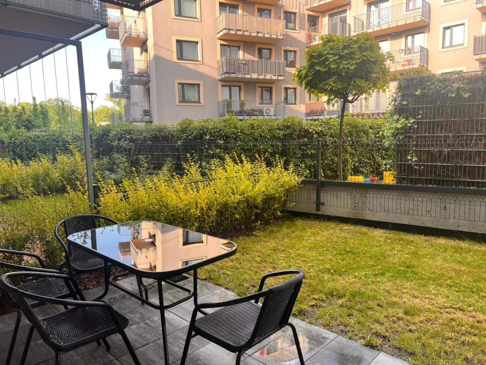 Apartment Glamour Garden